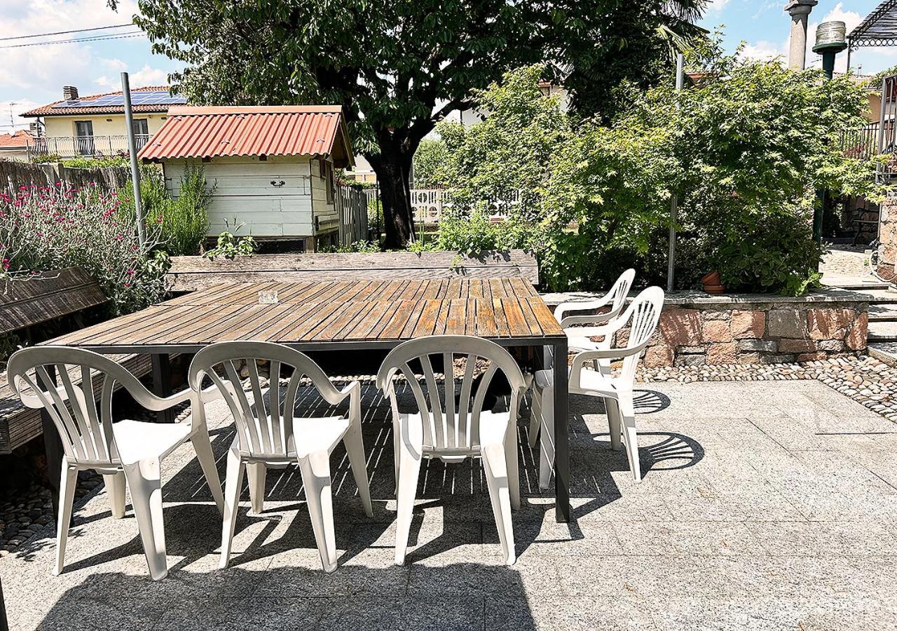 La Mansardina Apartment Venegono Superiore Luaran gambar