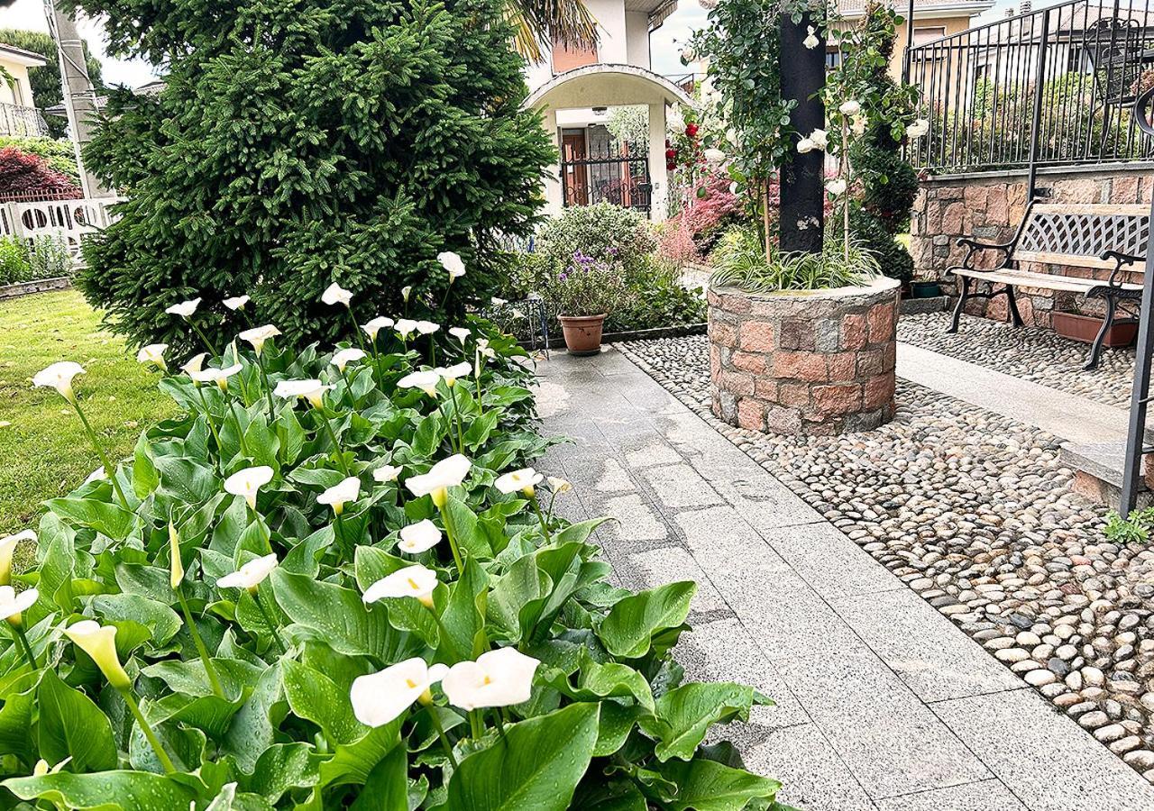 La Mansardina Apartment Venegono Superiore Luaran gambar