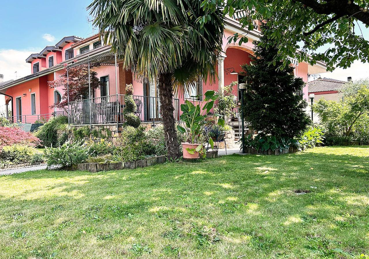 La Mansardina Apartment Venegono Superiore Luaran gambar