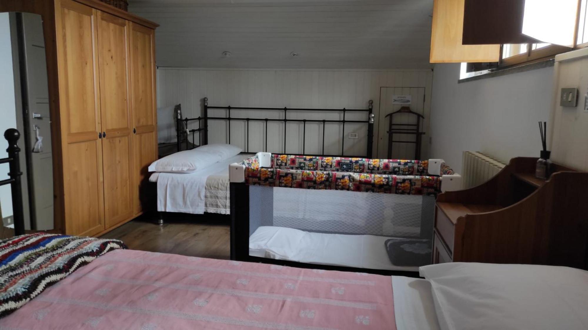 La Mansardina Apartment Venegono Superiore Luaran gambar